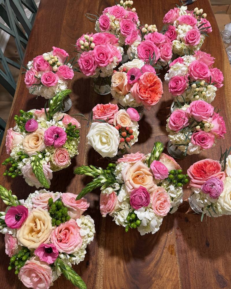 Hand-arranged seasonal flowers by Journeycake Flowers (2)