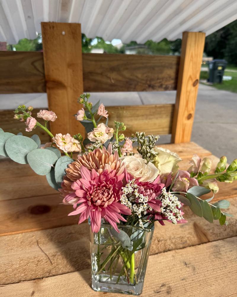 Custom event florals by Journeycake Flowers (4)